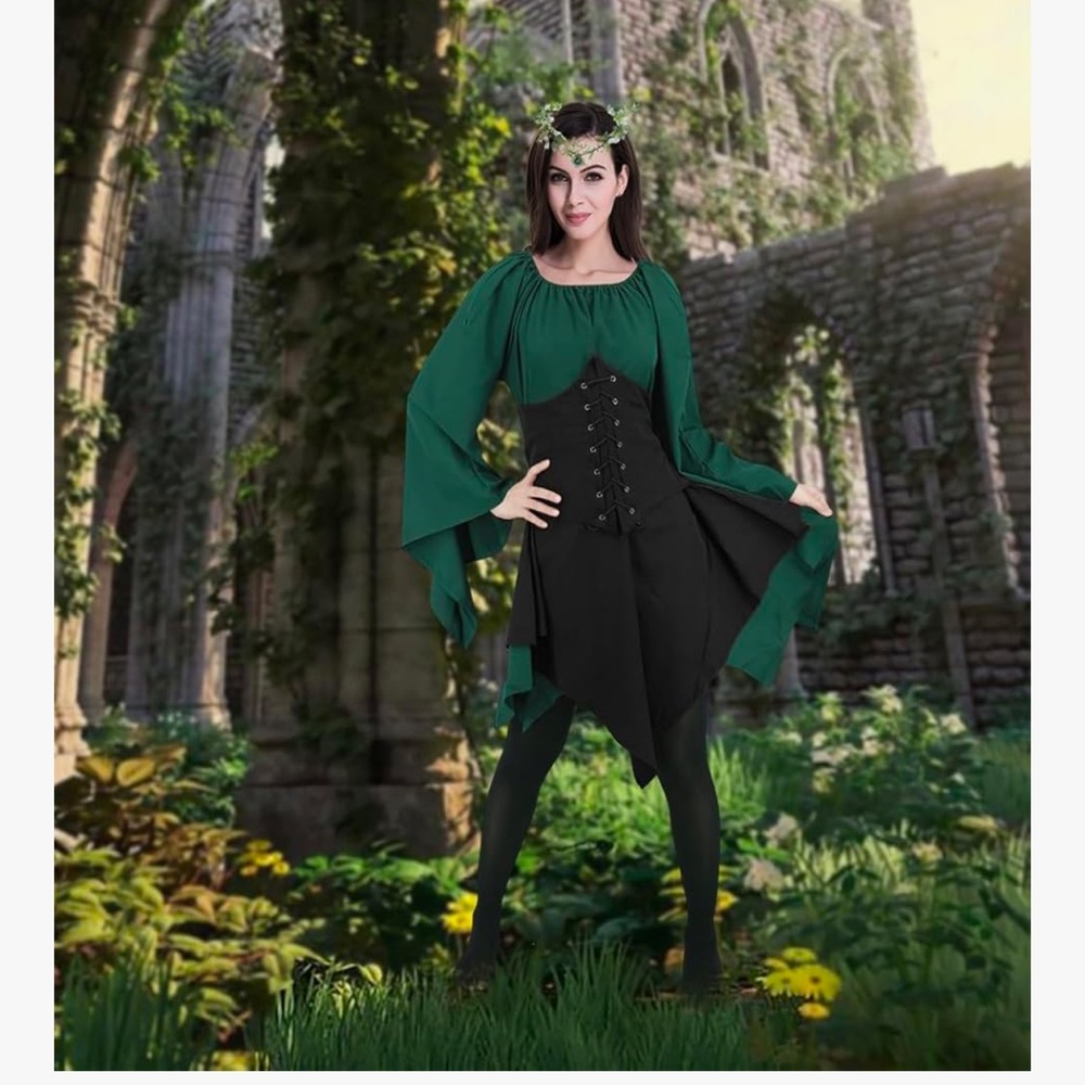 Elegant Green and Black Medieval Costume